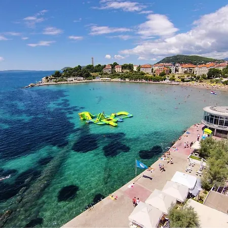 With Wifi - 13659 Split