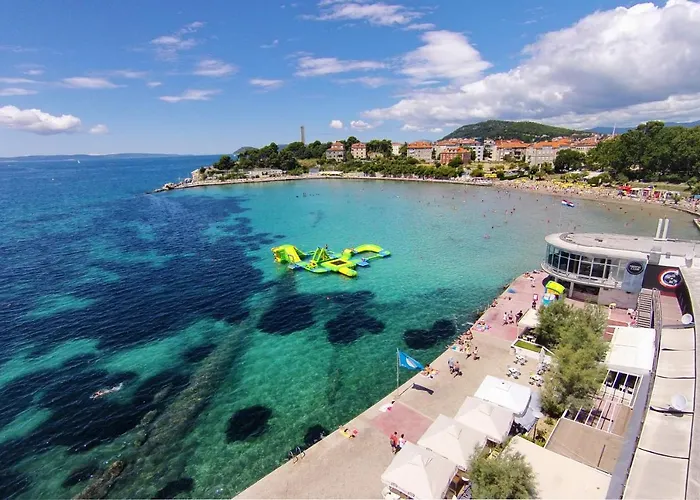With Wifi - 13659 Split